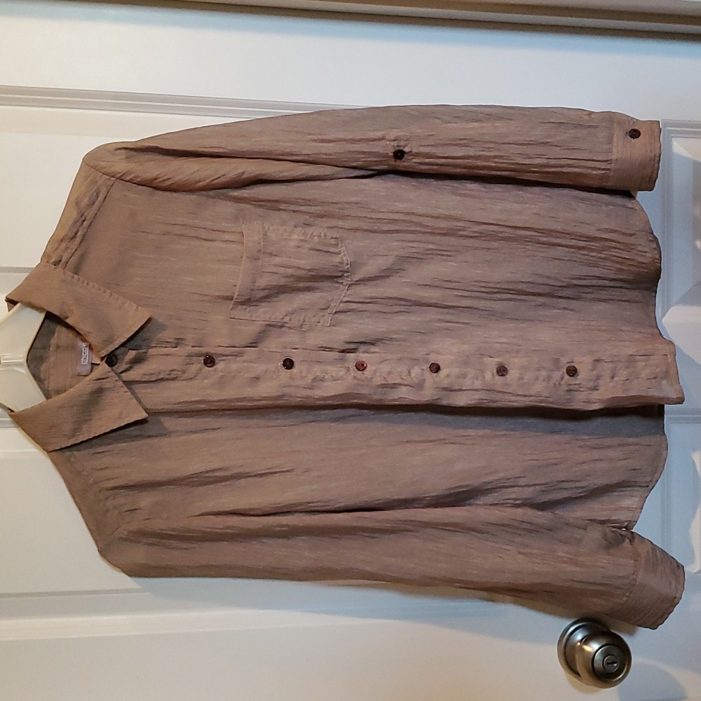 Women's Chico's sheer crinkle button down shirt Sze 0